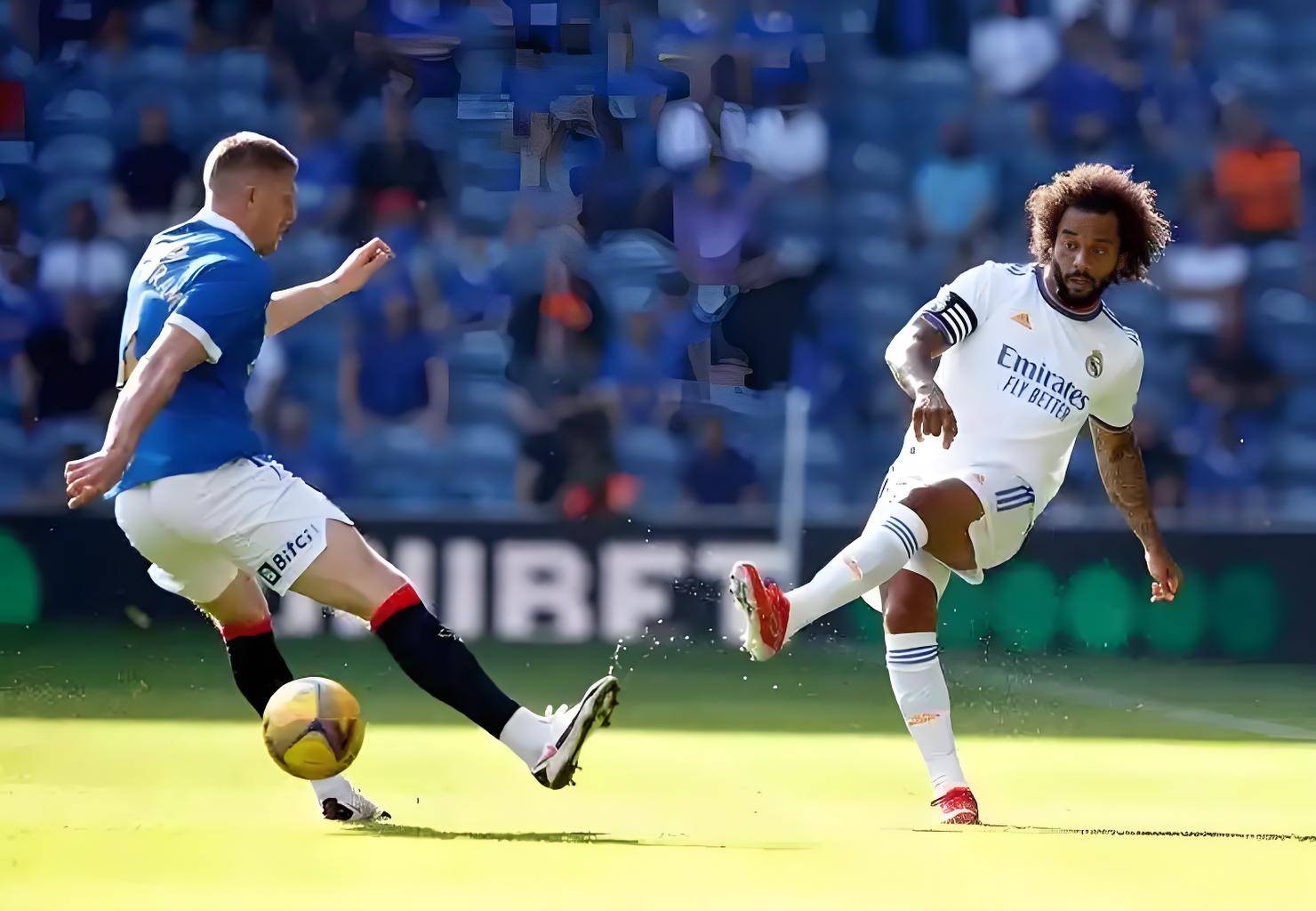 马德里竞技逆转乌拉圭，德容一己之力扛起全队的简单介绍