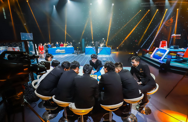 包含S赛赛季收官，冠军榜单揭晓的词条