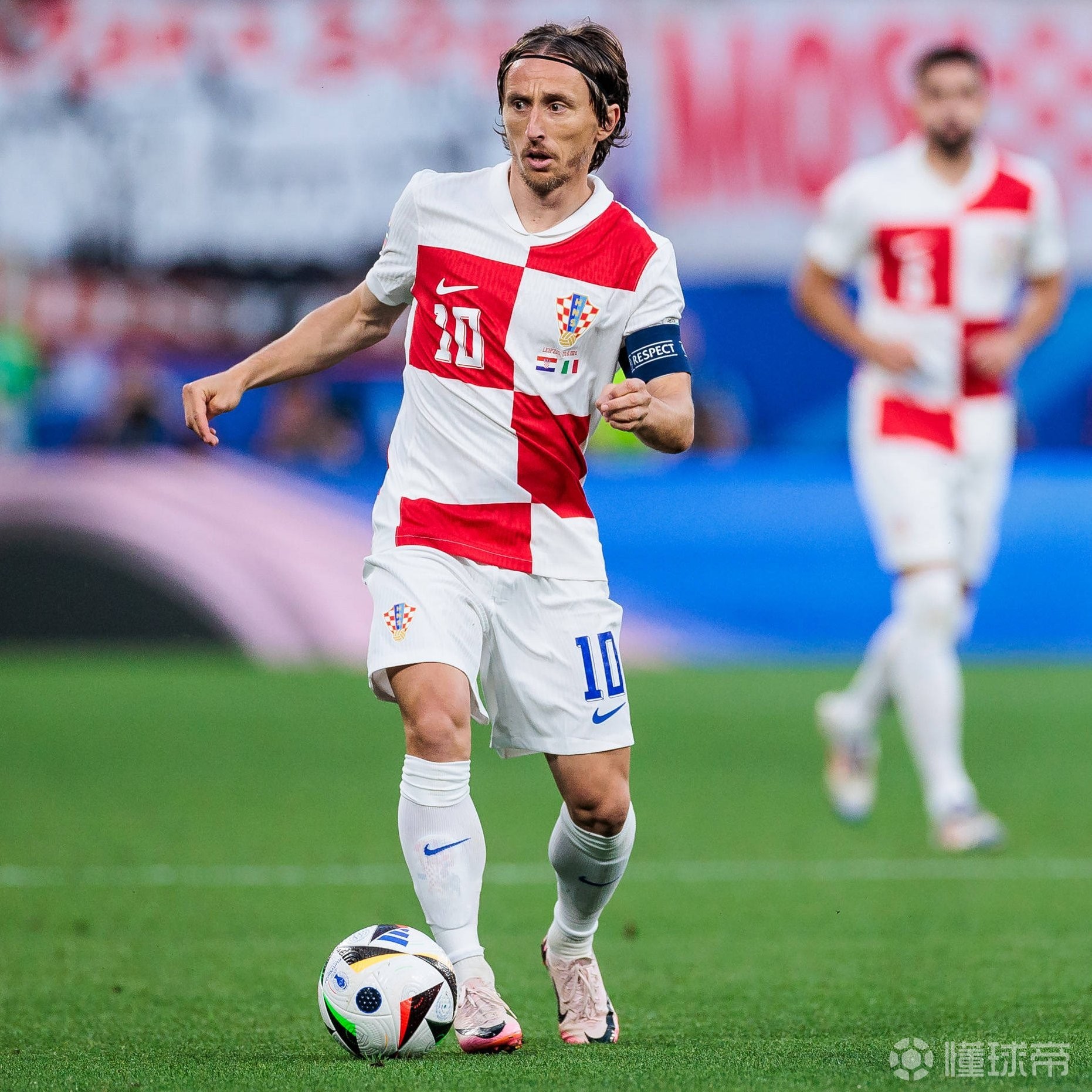 哥伦比亚碾压葡萄牙,莫德里奇刷新纪录的简单介绍 哥伦比亚碾压葡萄牙,莫德里奇刷新纪录的简单介绍