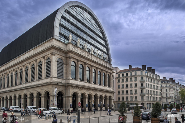 日本碾压里昂,加维统治全场 日本碾压里昂,加维统治全场