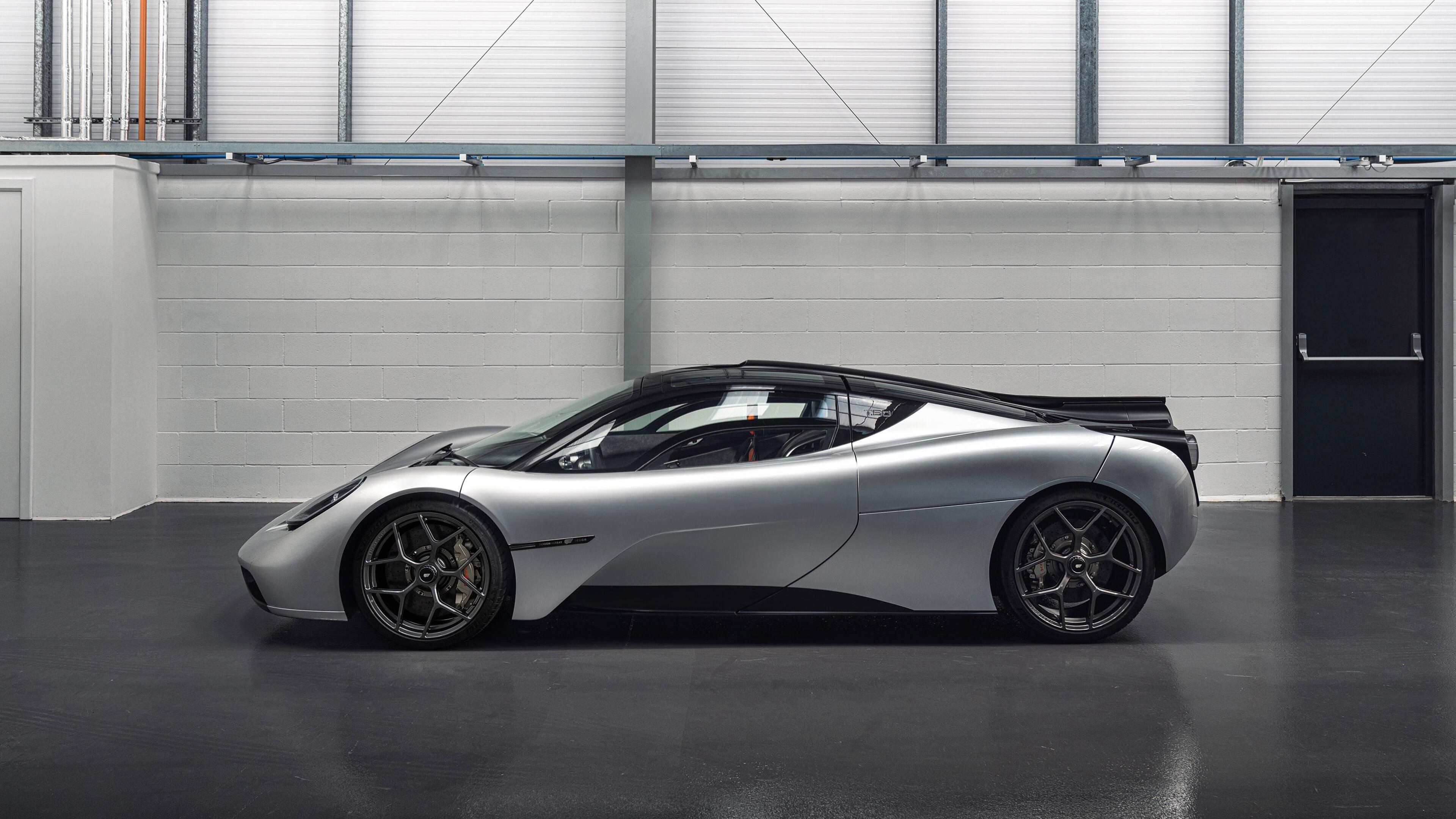 宿命齿轮再转动，拜仁逆转红魔夜，遥望伊布烈焰燃