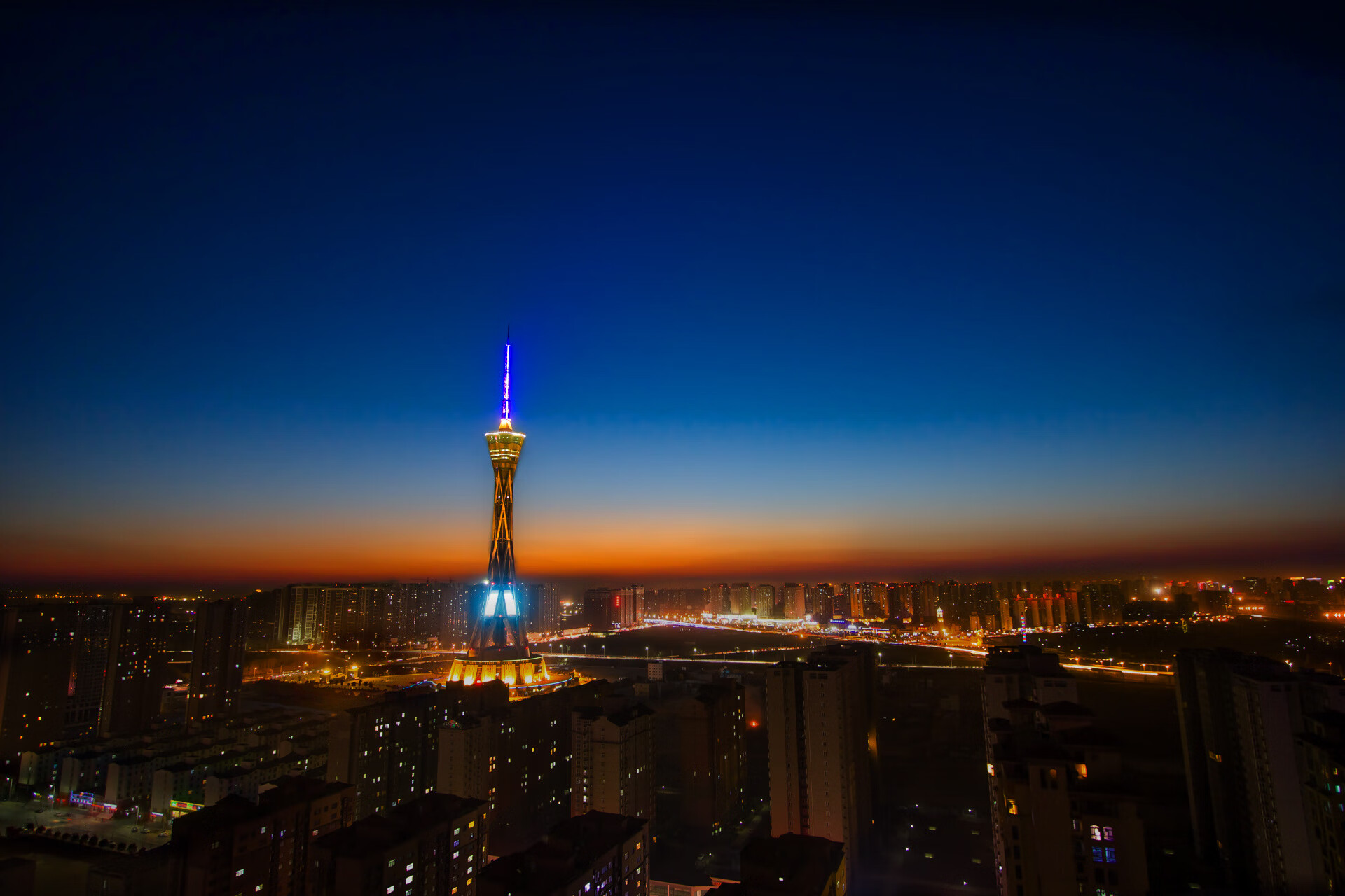 逆生长的天才，切特·霍尔姆格伦如何在新秀赛季打出教科书级别的比赛