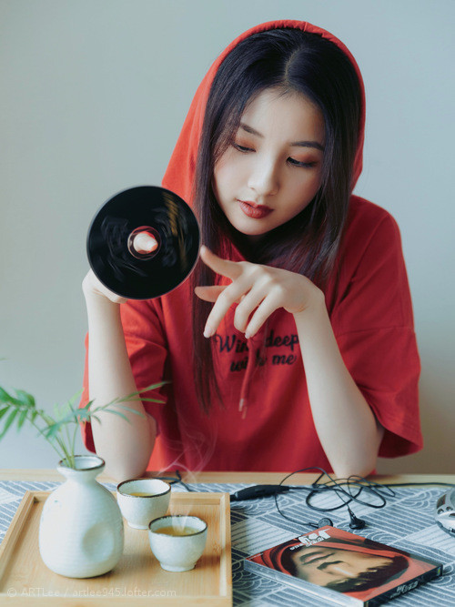 跨界风暴，当猛龙的篮球炮火，照亮欧冠决赛的战术棋盘