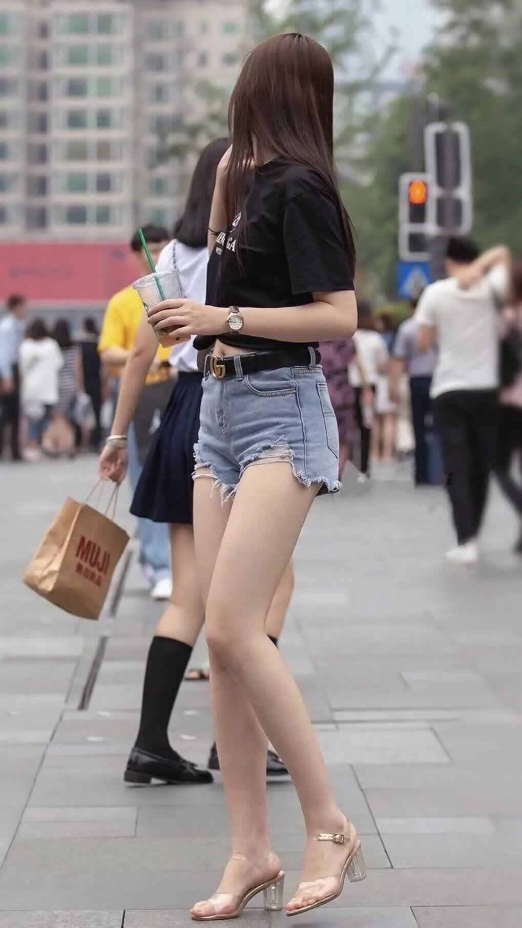 蓝黄风暴中的孤星,2026世界杯A组焦点战,京多安与罗马尼亚的完美交响